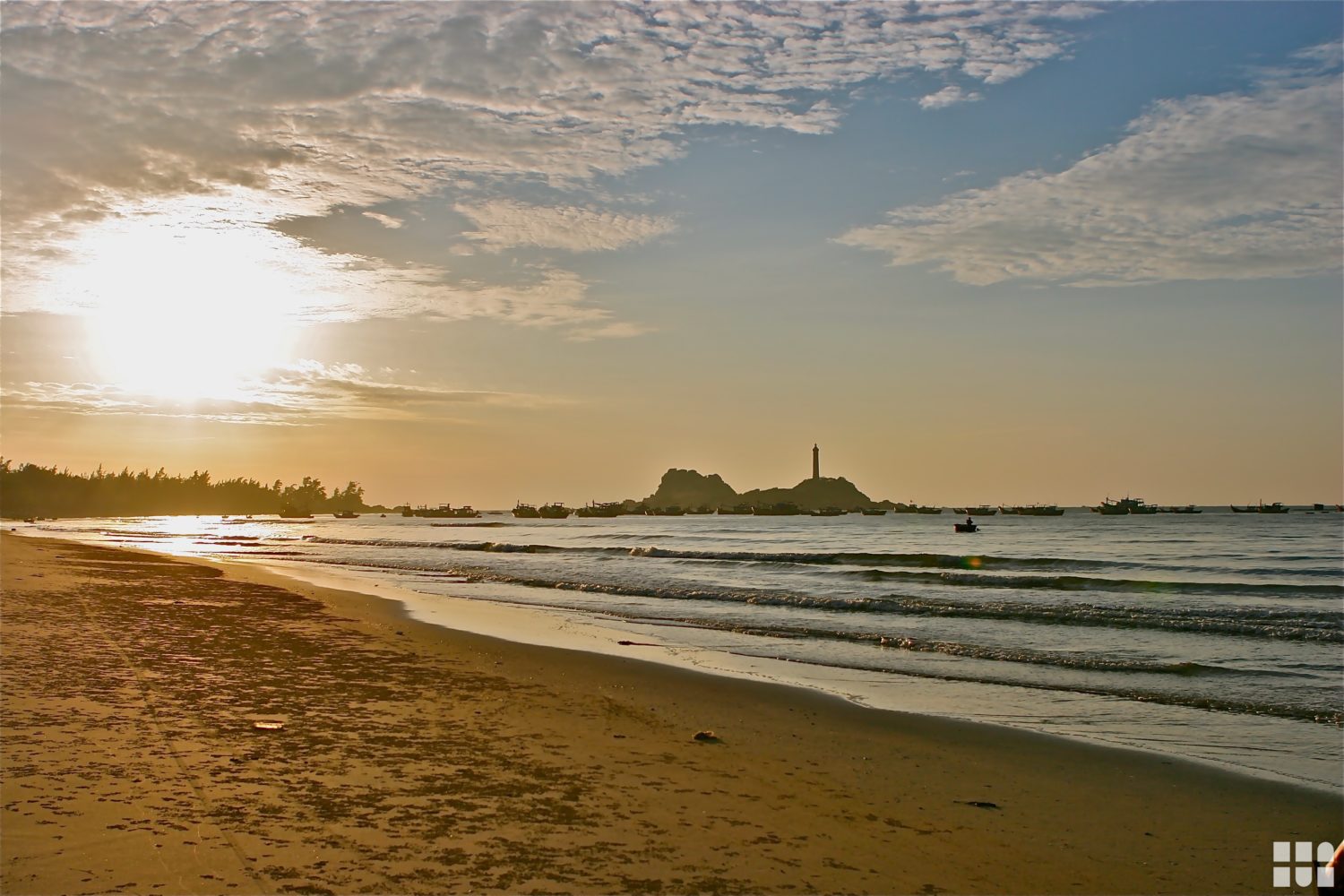 Sonnenuntergang am Ke Ga Strand in Vietnam ©Touristikerfotos.net