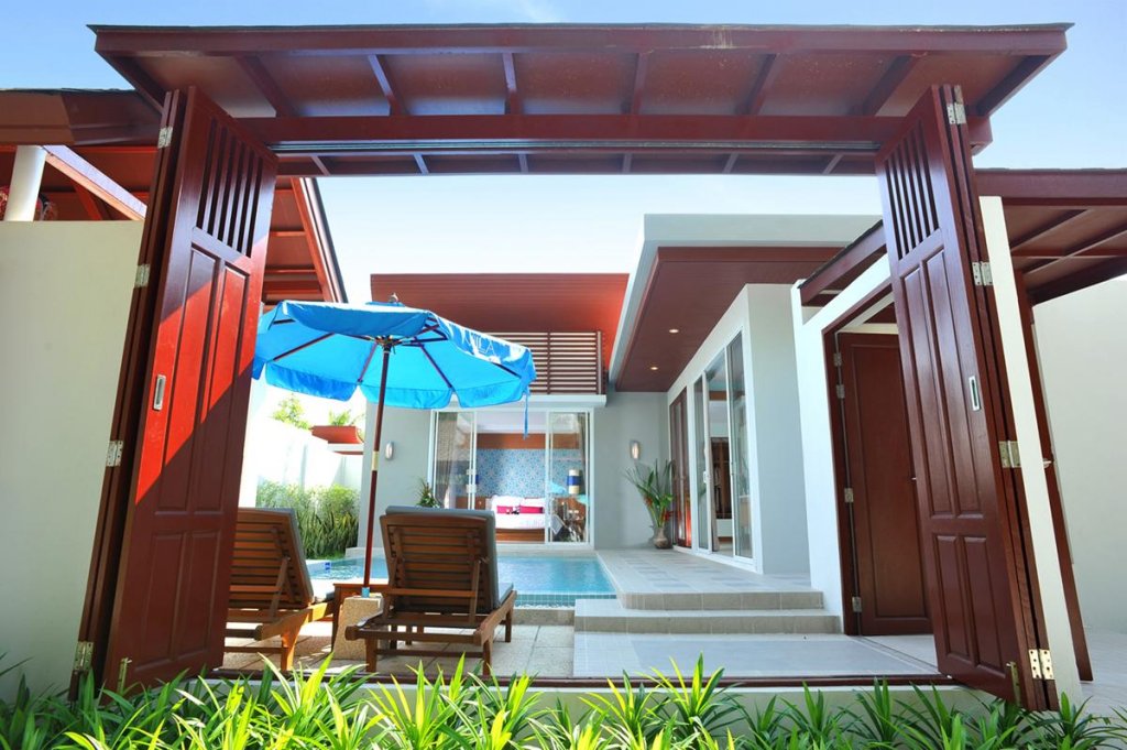 Apsara Beachfront Resort, Pool Villa